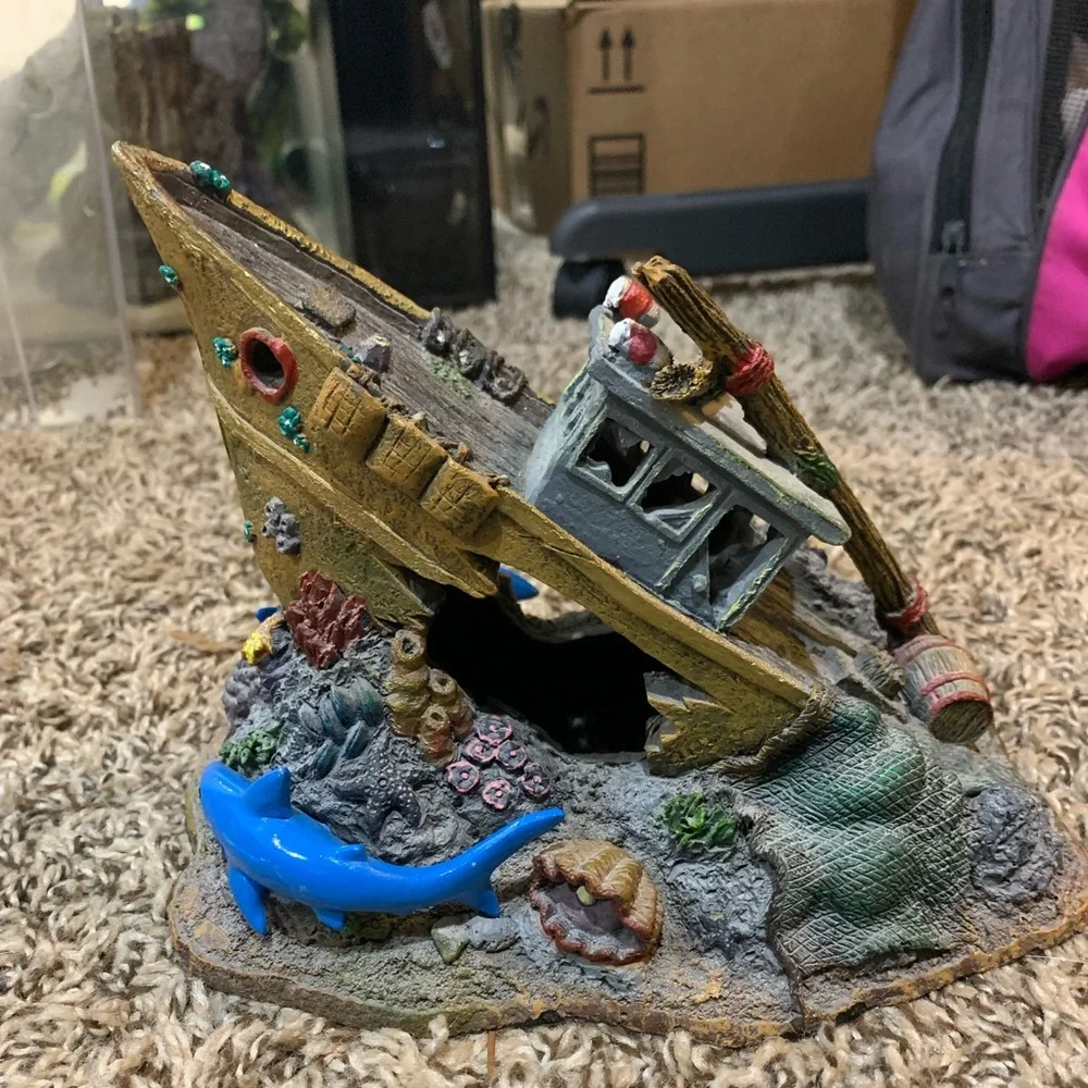 Sunken ship and sharks 3-D aquarium tank sculpture